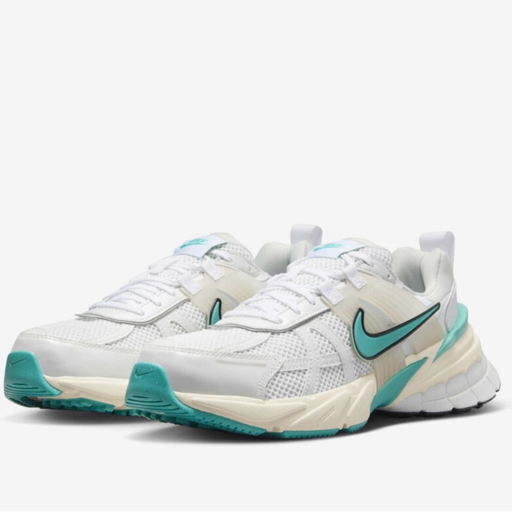 Women’s Nike V2K Running Sneakers